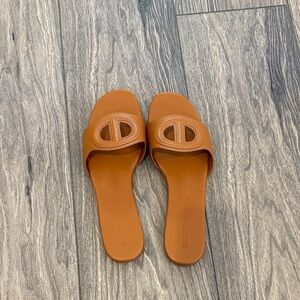 Elegant Tan Slide Sandals